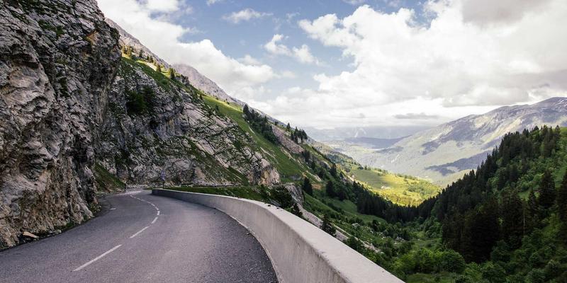 符号即战略：如何用符号学打造一眼入魂的超级品牌